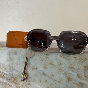 Like New Tory Burch Oversized Gray Sunglasses